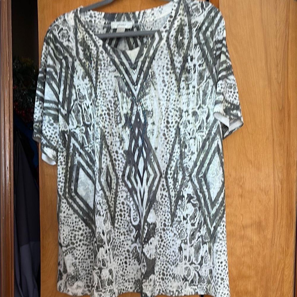 Women's Geometric Print Top. Women’s 2X